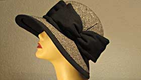 Damen Hut aus Pepita Stoff von der Hutmacherin Antia